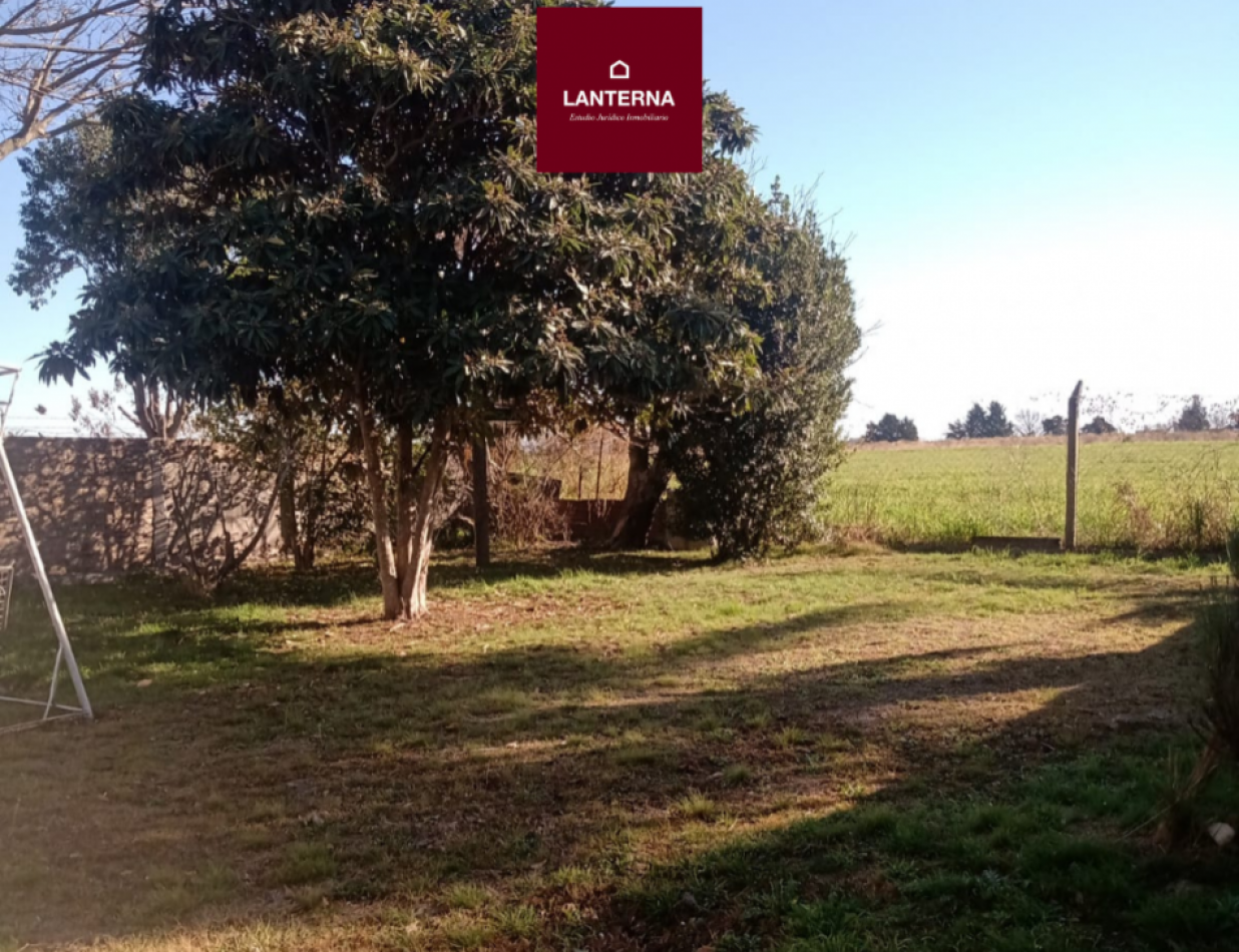 SE VENDE CASA QUINTA CON SALON