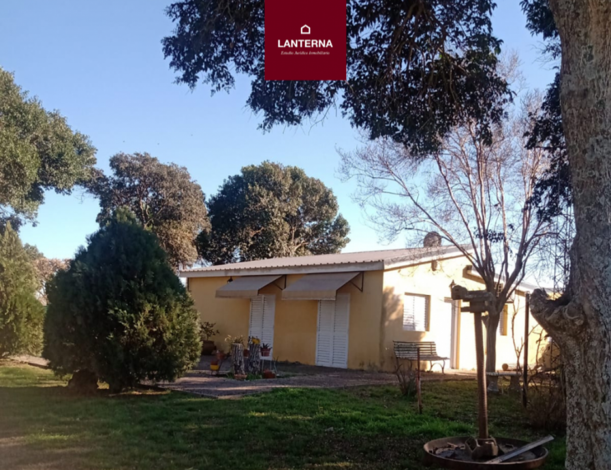 SE VENDE CASA QUINTA CON SALON