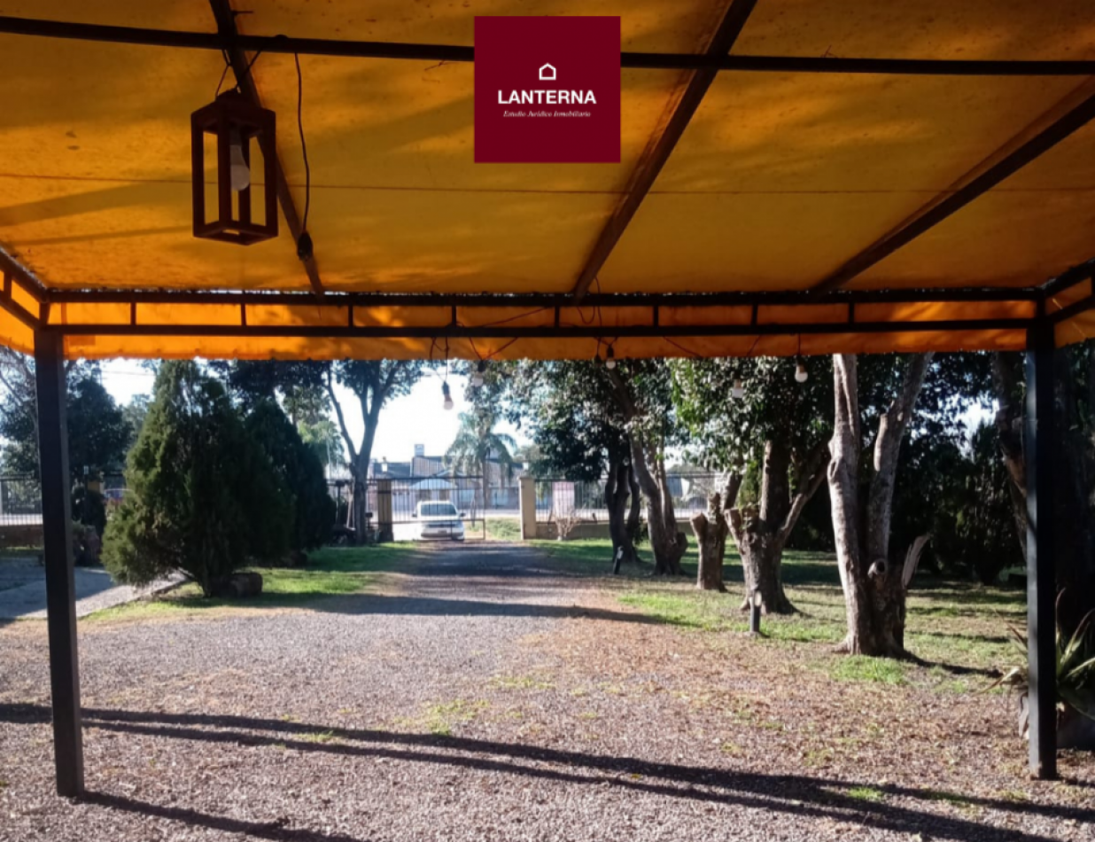 SE VENDE CASA QUINTA CON SALON