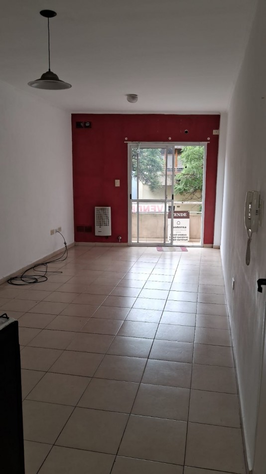 SE ALQUILA MONOAMBIENTE ZONA UNER