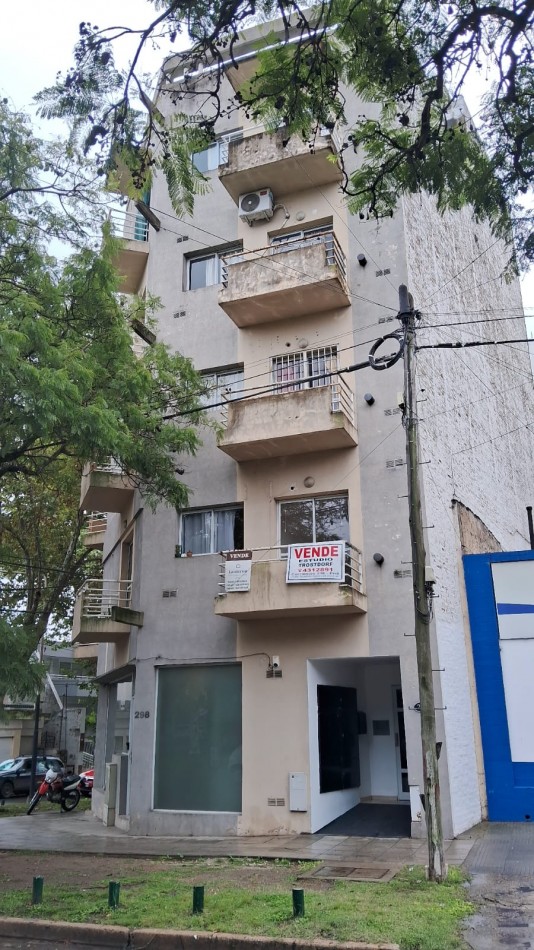 SE ALQUILA MONOAMBIENTE ZONA UNER