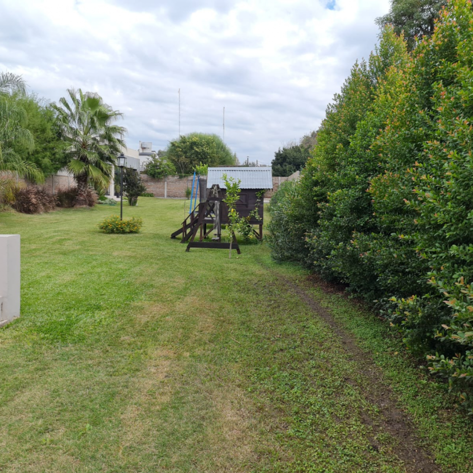 SE VENDE CASA 1047M2 ZONA GAZZANO