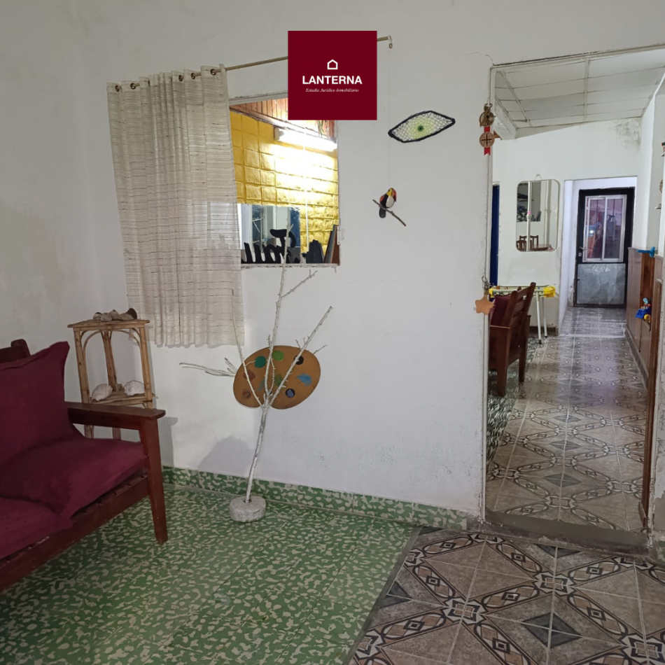 SE VENDE CASA SOBRE CALLE CHURRUARIN
