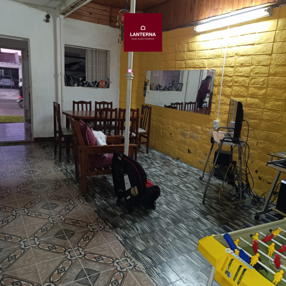 SE VENDE CASA SOBRE CALLE CHURRUARIN